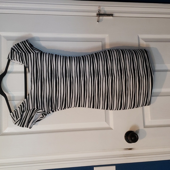 Mini Dress - Picture 2 of 3